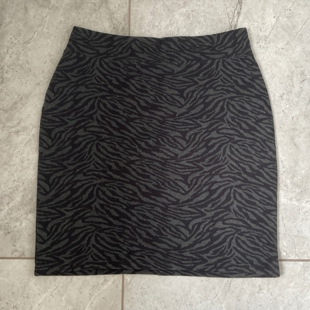 Black & Grey Animal Print Skirt